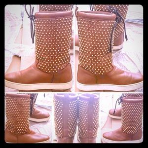 C. Louboutin Surlapony Camel Napa Spike Boots 39.5